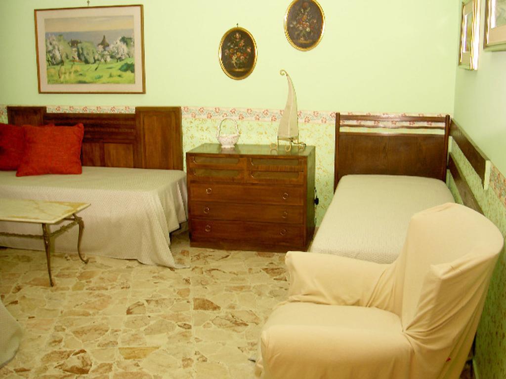 Casa Tina Maugeri Bed and Breakfast Κατάνια Δωμάτιο φωτογραφία