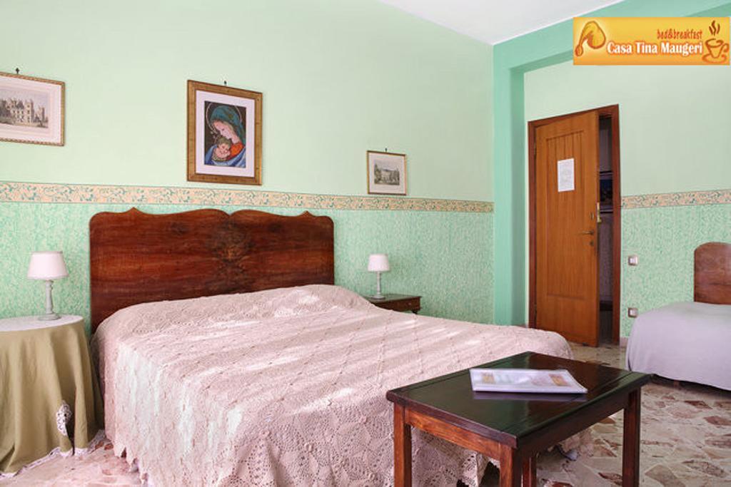 Casa Tina Maugeri Bed and Breakfast Κατάνια Δωμάτιο φωτογραφία