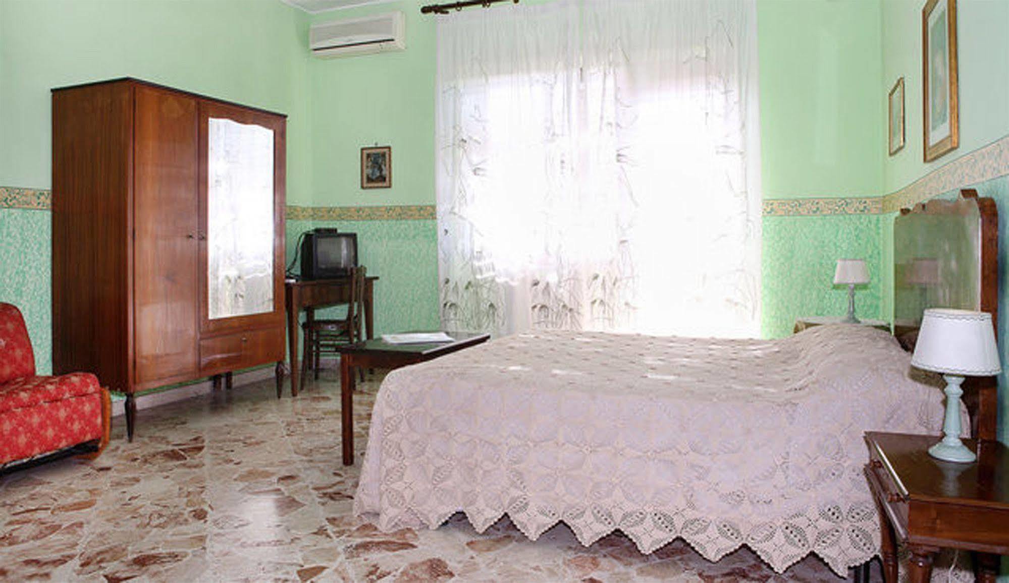 Casa Tina Maugeri Bed and Breakfast Κατάνια Εξωτερικό φωτογραφία