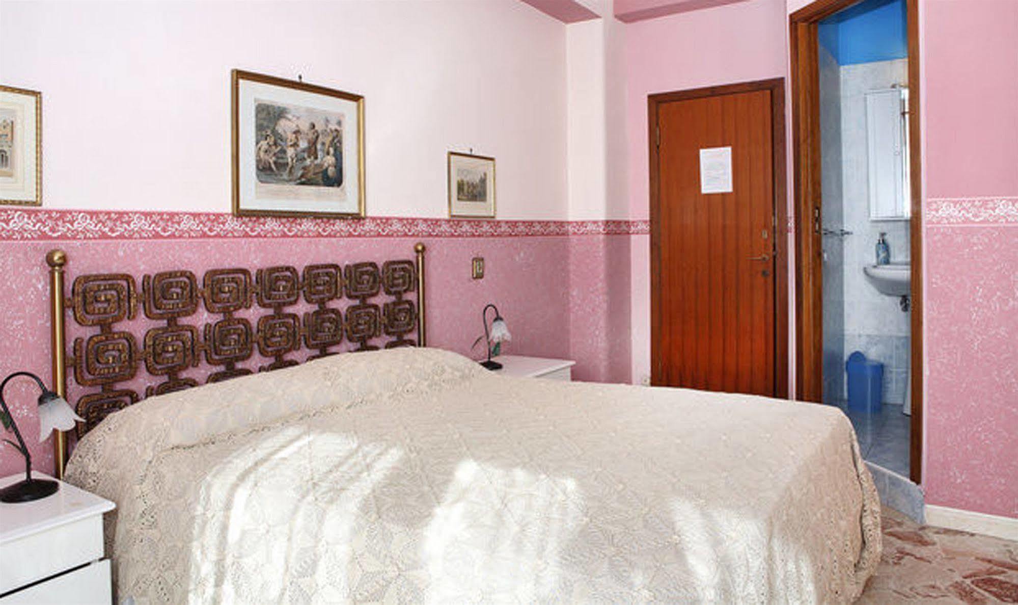 Casa Tina Maugeri Bed and Breakfast Κατάνια Εξωτερικό φωτογραφία